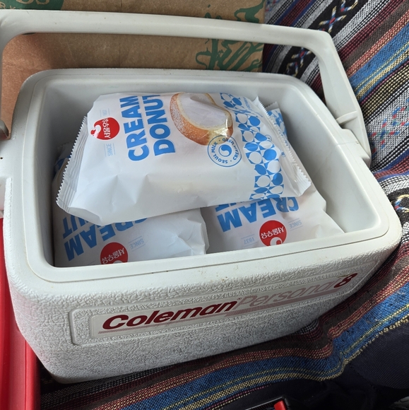 Meet your Posher, Lizz - Picture 2 of 2